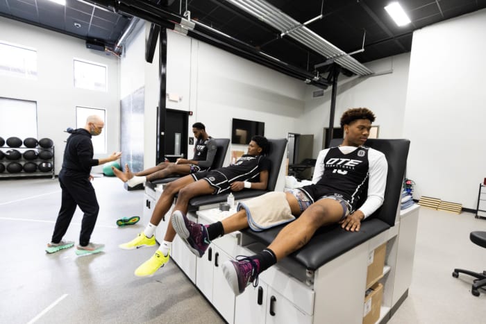 Ausar Thompson, Overtime Elite, OTE